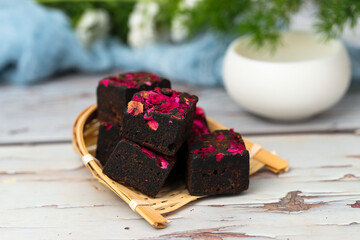 Rose tea and brown sugar.