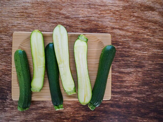 カットしたズッキーニ