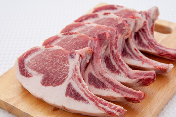 豚の骨付きロース