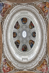 Obraz premium church interior ceiling fresco old