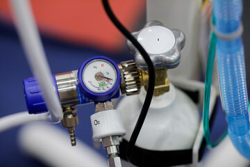 Oxygen gauge from a portable medical ventilator.