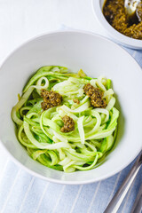 Healthy Zucchini Noddles with pesto