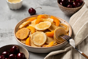 mini pancakes with apricot and cherry