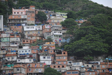 Fototapeta na wymiar favela in rio de janeiro