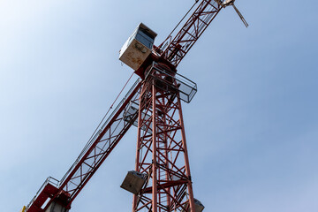 Fototapeta na wymiar crane on a construction site