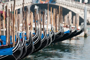 Naadloos Fotobehang Airtex A day trip to Venice on a gondola in the Grand Canal © Harriet