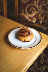Cinnabon cinnamon roll