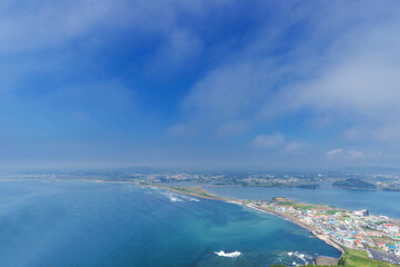 Fototapeta na wymiar panoramic view of the Songsan Ilchulbong from the Peak on jeju island.
