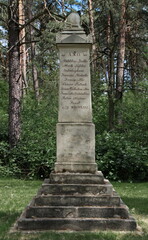 Obraz premium Französisches Kriegerdenkmal von 1871 in Niedergörsdorf, Landkreis Teltow-Fläming