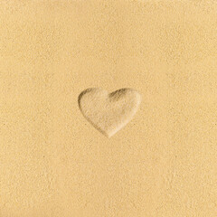 Heart hand-drawn on sand tropical beach. valentines day. Beach holiday concept. Creative, background, copy space, travel, summer. Flat lay