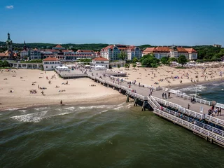 Foto op Plexiglas De Oostzee, Sopot, Polen De Sopot-molo. Oostzee en de zon