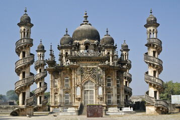 Fototapeta na wymiar The ornate Mahabat Maqbara Mausoleum (Biwi-ka Maqbara) in Junagadh, Gujarat, India, was once home to Muslim rulers, the Nawabs of Junagadh.
