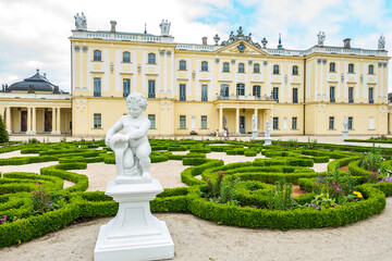 Białystok Podlasie pałac park branickich zamek ogród krzewy posąg © Dariusz