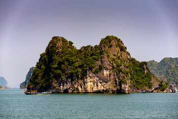Obraz premium It's Ha Long bay rocks. UNESCO World Heritage site