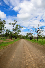 Fototapeta na wymiar Gravel road in Queensland (Tableland Road)