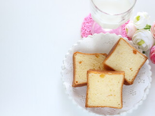 Sliced orange bread on wooden board with copy space