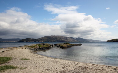Clouds, nountains and the sea