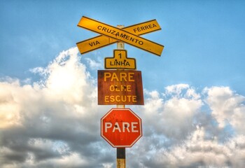 Railway signpost