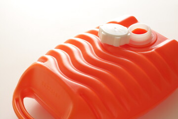 orange color, hot pot plastic warmer for winter house keeping