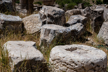 Fototapeta na wymiar It's Stones of the Ruins of the Qasr al Abd, a large ruin in Iraq Al Amir, Jordan.