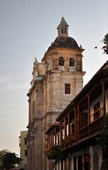 Fototapeta na wymiar stunning cathedral in the old historic center of Cartagena, Colombia