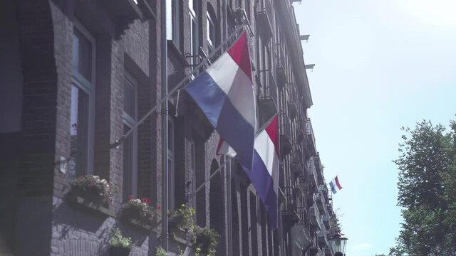 Waving Dutch Flag / Wapperende Nederlandse vlag