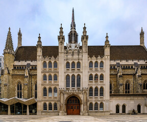 Fototapeta na wymiar Gothic facade of Guildhall municipal building completed in 1440 with the grand entrance Guildhall Yard, London, England