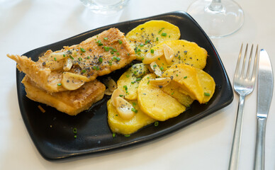 Fried skate wings a la Santurce