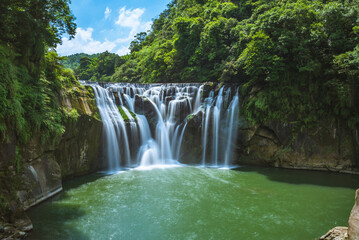 Fototapeta na wymiar Shifen Waterfall in new taipei city, taiwan