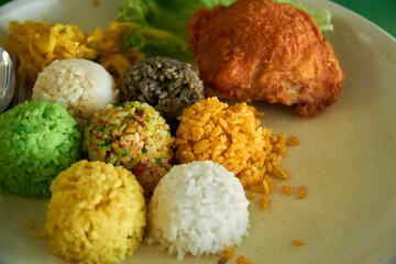 Nasi 7 benua is a Malaysia rice which consist of 7 types of rice that represent continents in the world