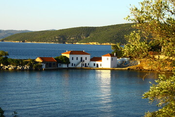 Obraz premium The beautiful bay of Tzasteni at South Pelion, Greece 