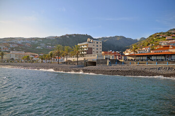 Fototapeta na wymiar view of the city of Madeira