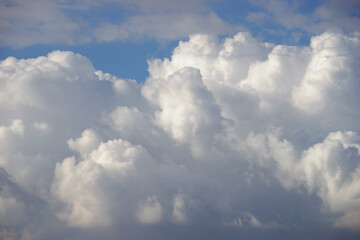 Fototapeta na wymiar blue sky with clouds for background
