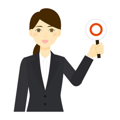 正解、丸の札を出すスーツの女性