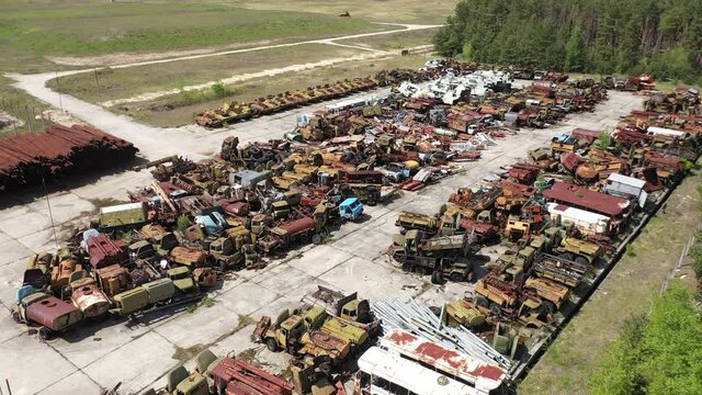 
Video from the drone. Equipment cemetery in the village of Buryakovka. Radioactive transport that participated in the liquidation of the Chernobyl accident. Remains of burial equipment. Exclusive sho