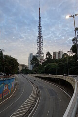 Sao Paulo/Brazil: streetview, famous Paulista avenue and tower