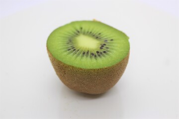 This is a delicious looking kiwi fruit.