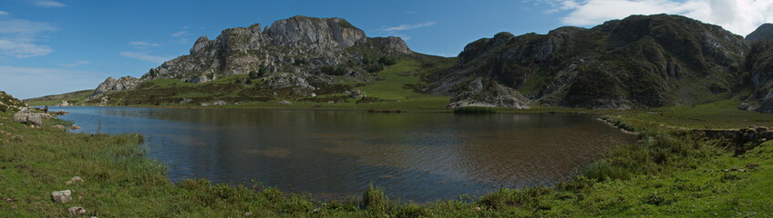 Fototapeta na wymiar Lago Ercina in Picos de Europa National Park in Asturias,Spain,Europe 