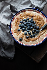Vegan linen seed meal with blueberries