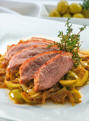 Asado con verdura. Roast with vegetables.
