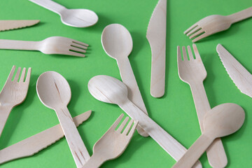 Eco friendly disposable dishes, cutlery of environmental material