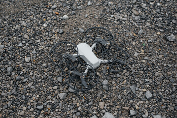 Preparation for testing and flying a drone on gravel. Customization.