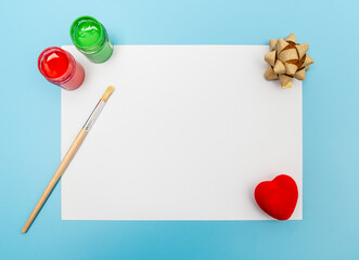 물감과 붓 그리고 카드