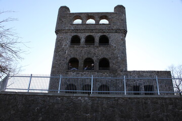 castillo en la montaña