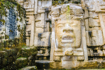 Fototapeta na wymiar It's Maya archtitecture and the symbols of Maya