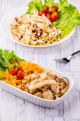 Fried squid with garlic