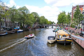 boats in amsterdam