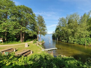 Bootsanlegestelle in Timdorf bei Malente mit Blick auf den Dieksee