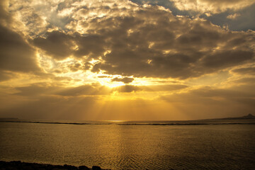 沖縄美ら海の夕方の海岸_19