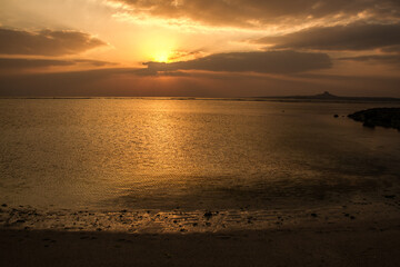 Fototapeta na wymiar Beautiful sunset landscape in the Chura Sea in Okinawa_02